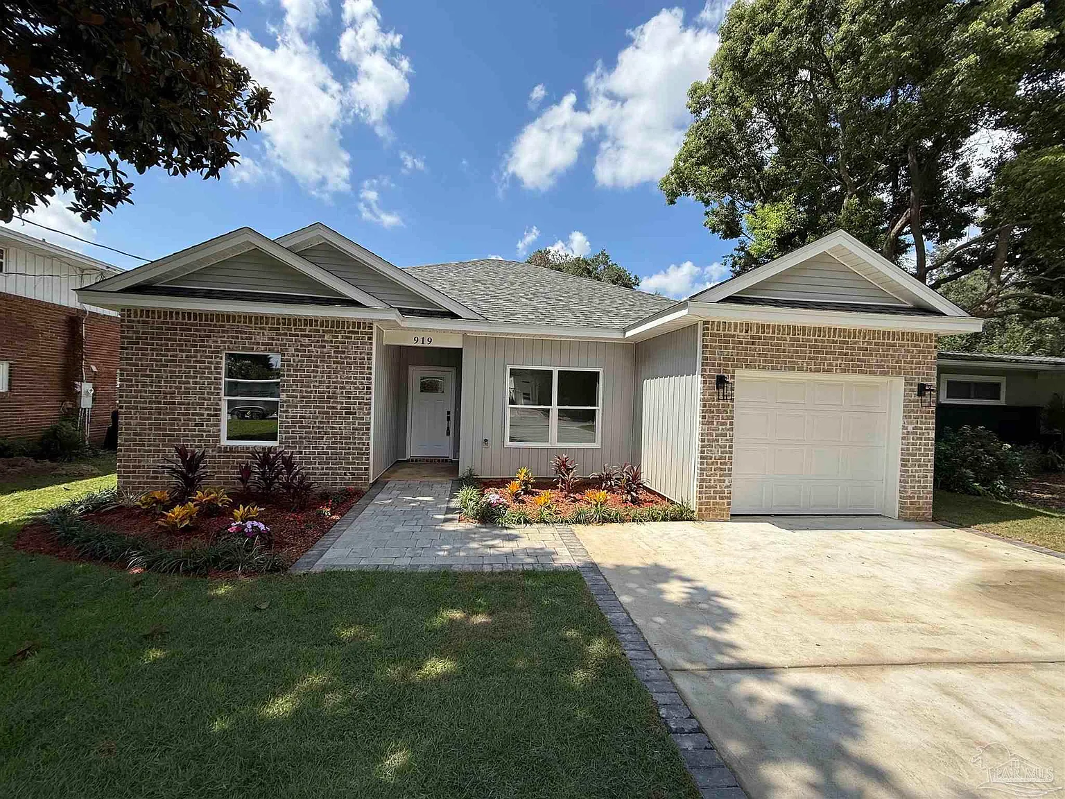 919 Kenny Dr, Pensacola, FL