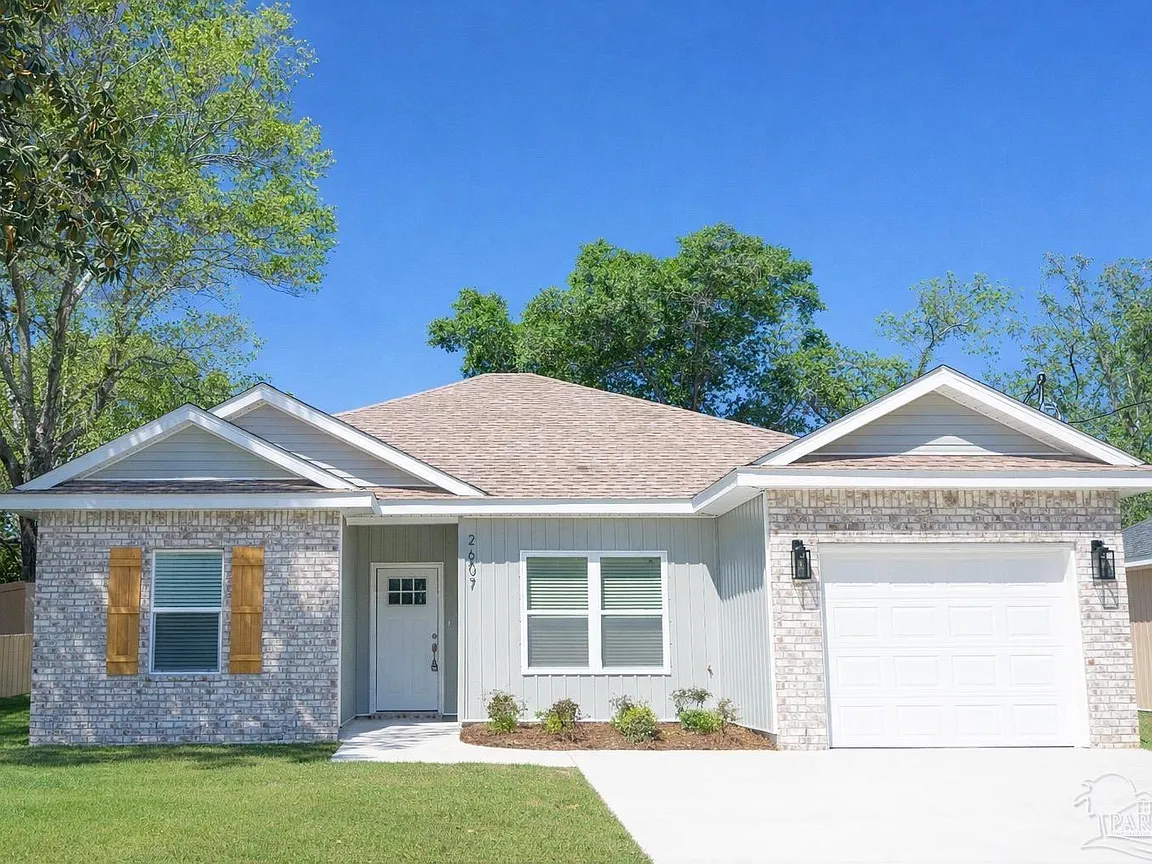 2607 N H St, Pensacola, FL